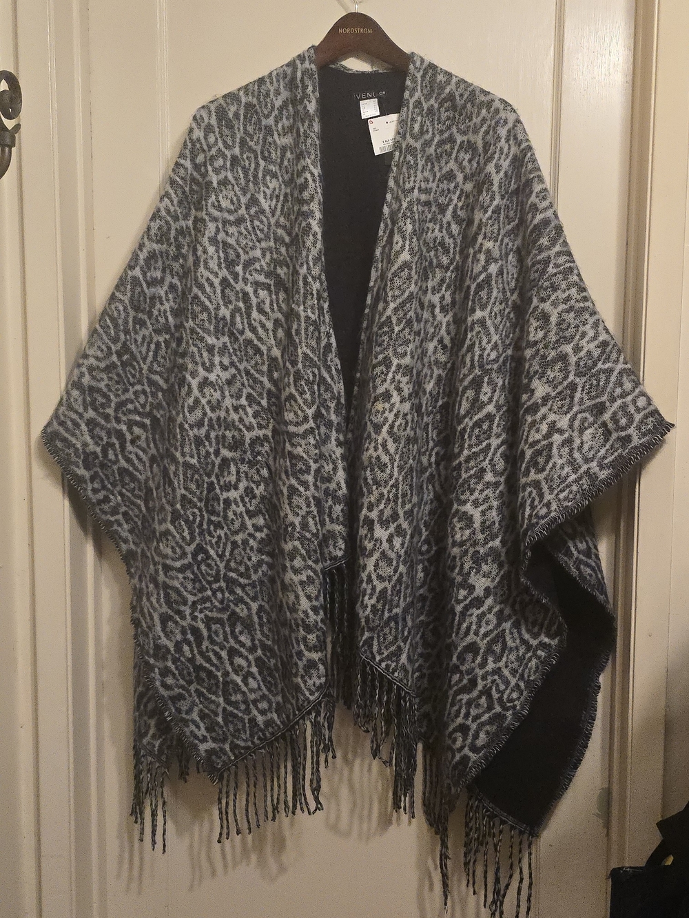 NWT Venus Fuzzy Grey Black Leopard Print Fringe Wrap Knit Cape Poncho OS